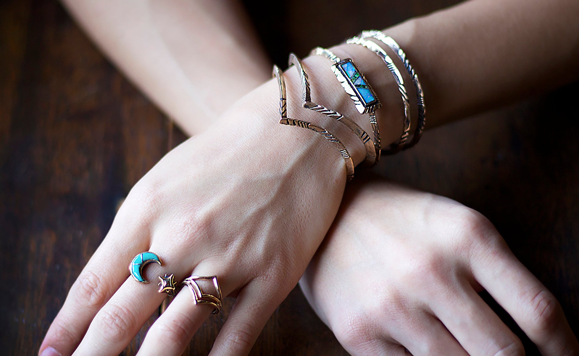 Carved Pinnacle Vee Cuff - Wanderlust + Wildhearts